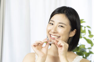 マウスピース矯正の効果はいつから実感できる？