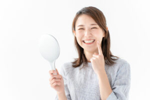 歯を失ったときの治療は？インプラント・ブリッジ・入れ歯の違いを解説