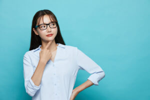 見た目を気にしない!目立たない矯正装置の種類・特徴について解説!